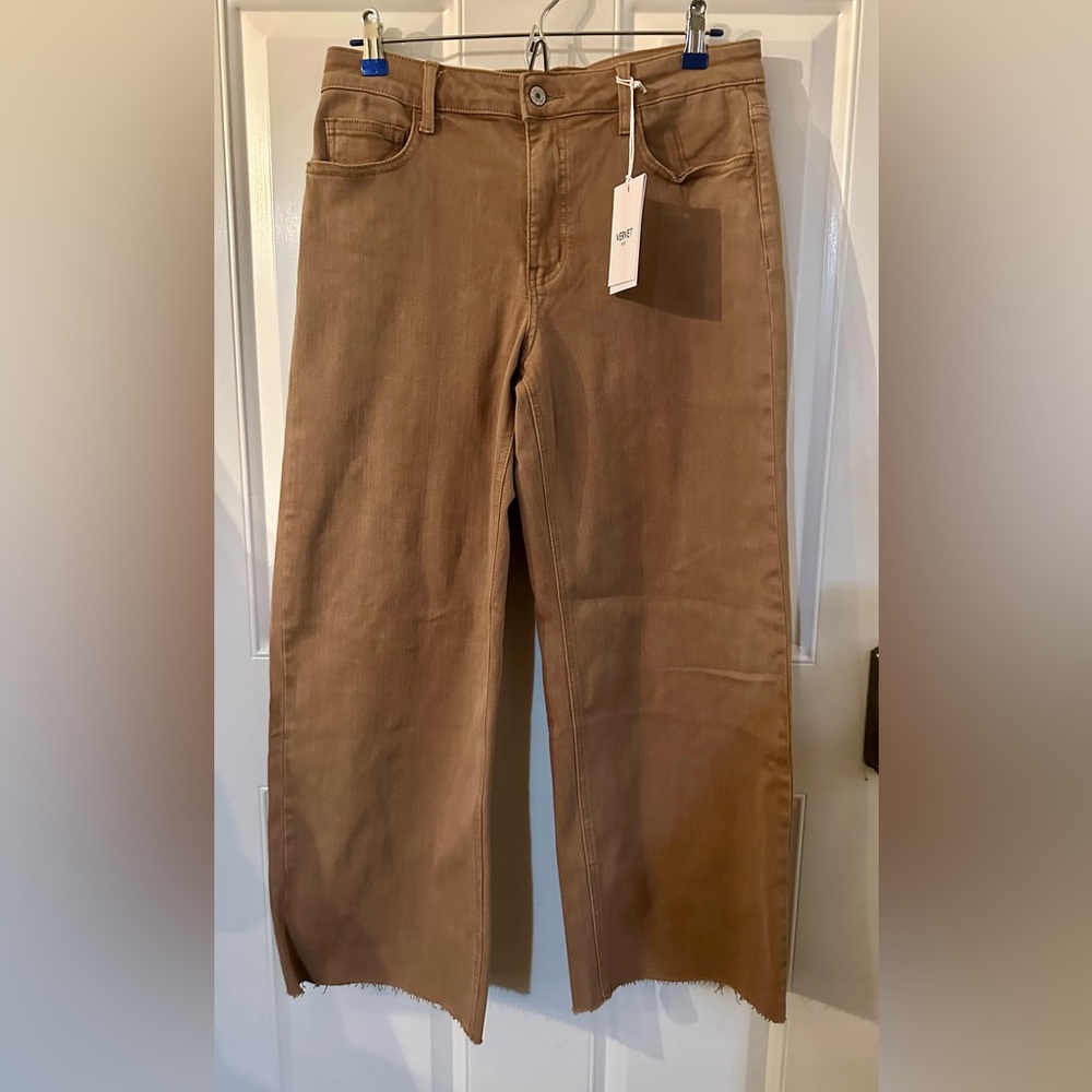 NWT Vervet Jeans